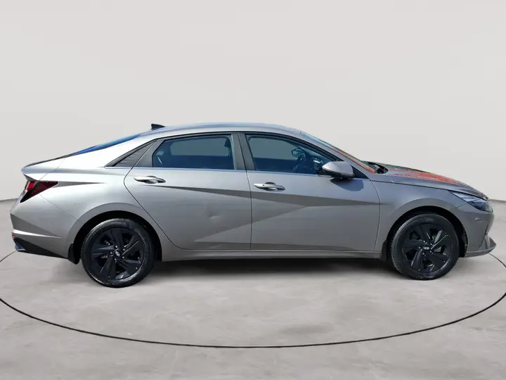 Hyundai Elantra Inventive 2023